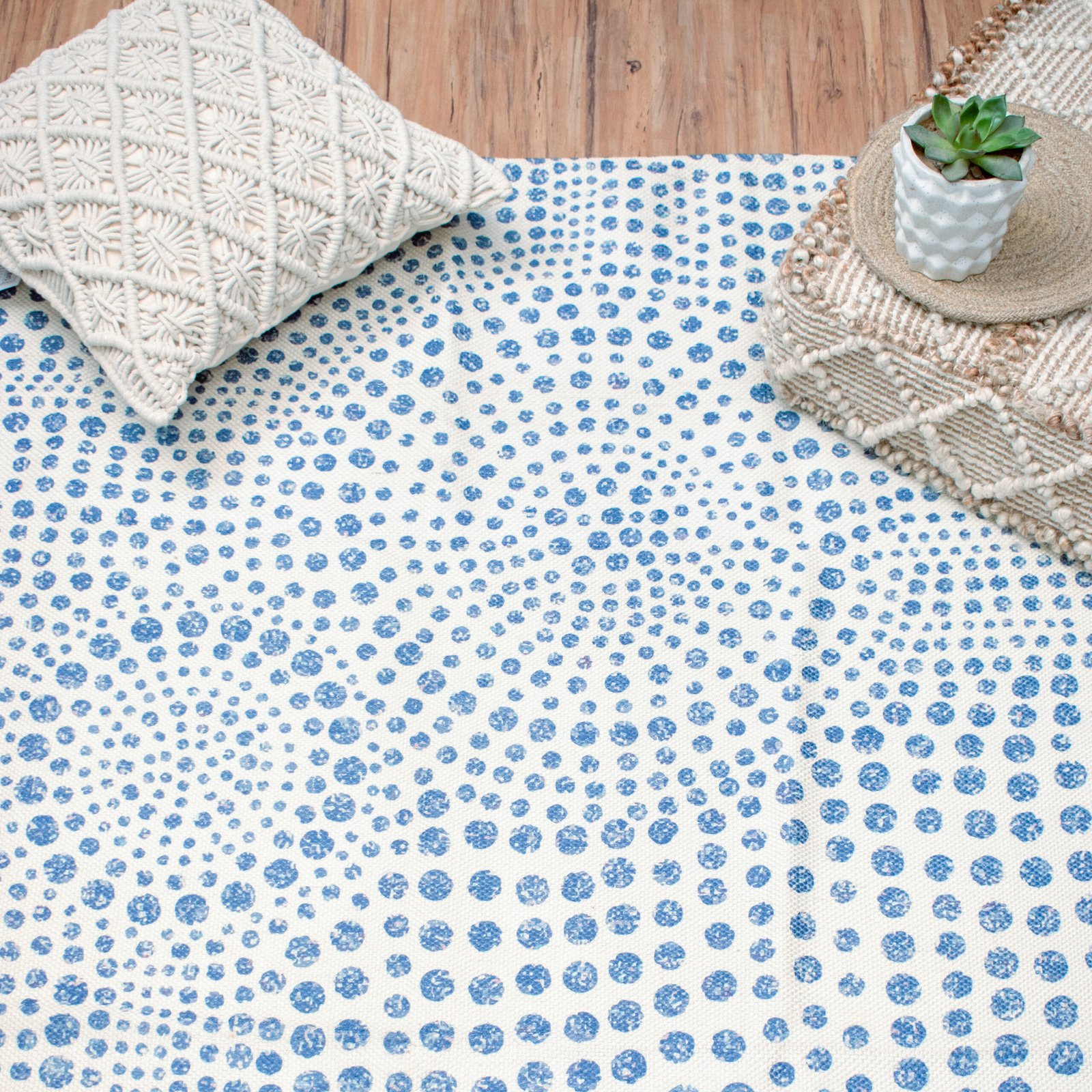 product 2_05 Sustainable PET Rugs - Image 1